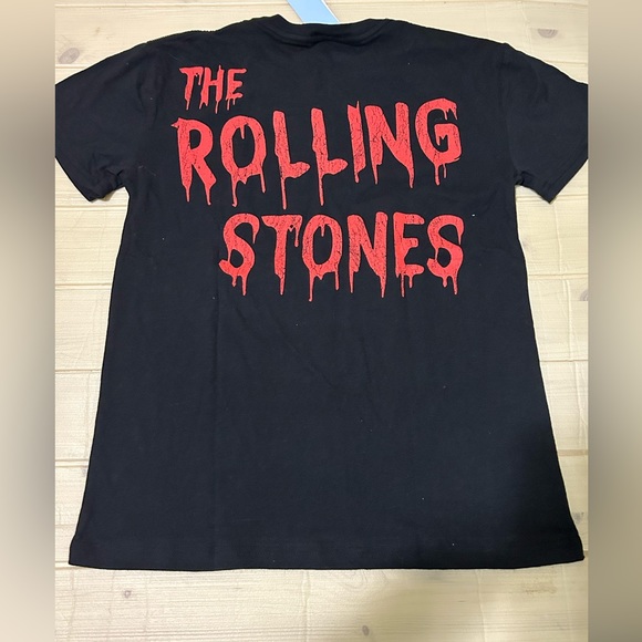 Women’s short sleeve Rolling Stones NWT - Picture 4 of 4